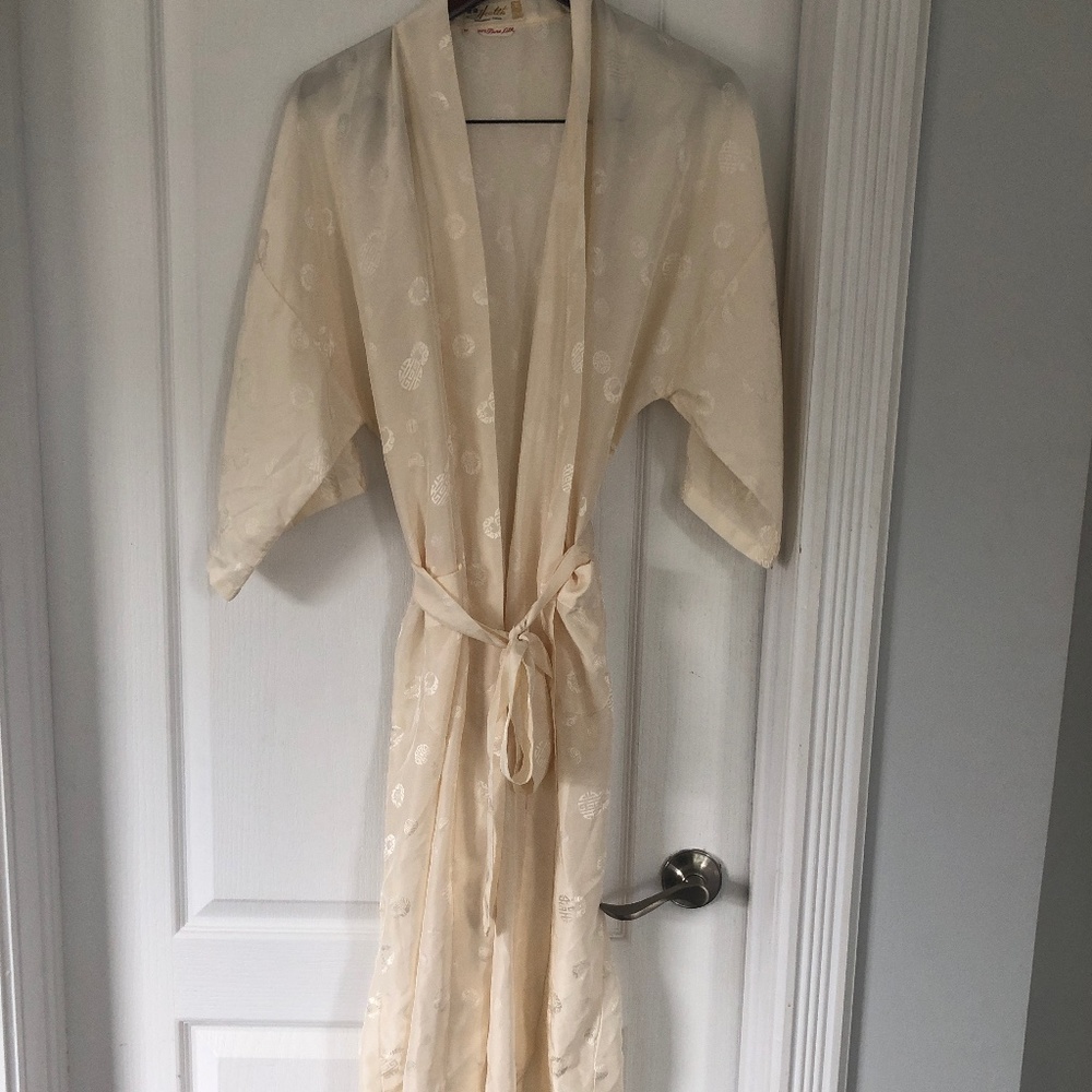 Vintage Luxury Silk  Medium Robe